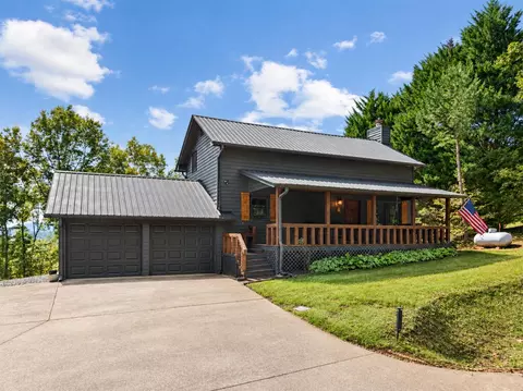 36 Deep Cove Rd, Blue Ridge, GA 30513