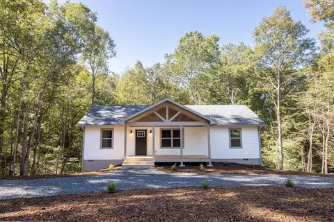 231 Malory Cir, Ellijay, GA 30540