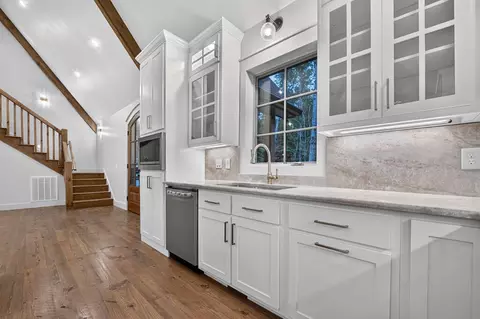 Kitchen - 357 Spring Ridge Trl, Morganton, GA 30560 photo 4 of 7