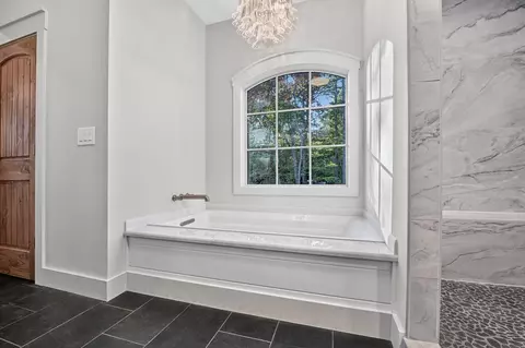 Bath - 357 Spring Ridge Trl, Morganton, GA 30560 photo 2 of 10