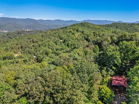 View/Area - 643 Zekes Trl, Marble, NC 28905 photo 2 of 4