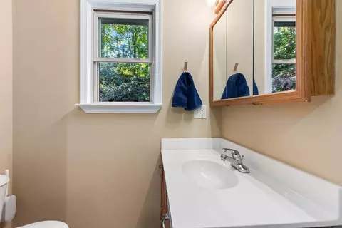 Bath - 643 Zekes Trl, Marble, NC 28905 photo 1 of 2