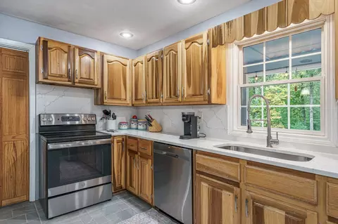 Kitchen - 3015 Camp Creek Rd, Murphy, NC 28906 photo 2 of 4