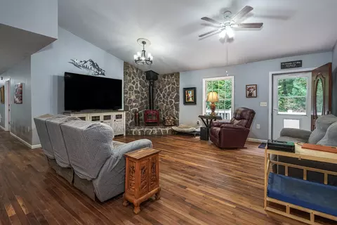 Living - 3015 Camp Creek Rd, Murphy, NC 28906 photo 1 of 2