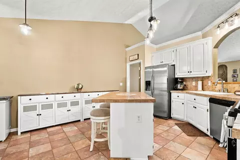 Kitchen - 388 Kerry Dr, Jasper, GA 30143 photo 3 of 3