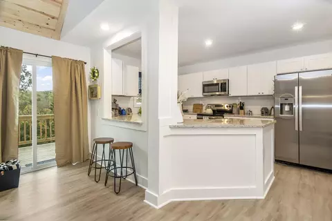 Kitchen - 587 Oak Trce E, Jasper, GA 30143 photo 1 of 5