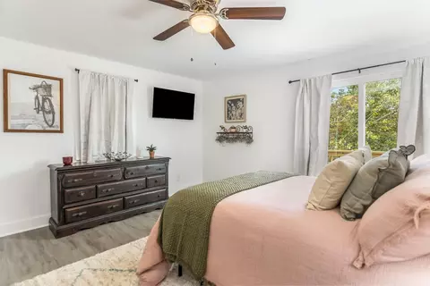 Bedroom - 587 Oak Trce E, Jasper, GA 30143 photo 4 of 14