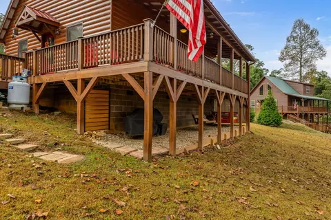 Exterior - 140 Carolina Fox Cir, Murphy, NC 28906 photo 4 of 14