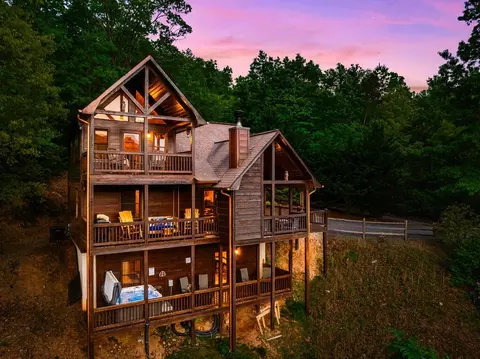 273 Deer Crest Hts, Blue Ridge, GA 30513