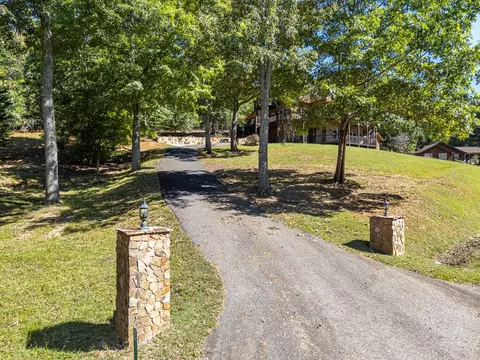 Exterior - 35 Honeysuckle Ln, Murphy, NC 28906 photo 20 of 21