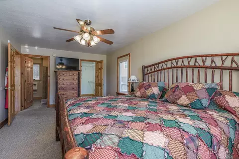 Bedroom - 35 Honeysuckle Ln, Murphy, NC 28906 photo 2 of 8
