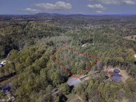 140 Highpoint Ridge Ct, Ellijay, GA 30540
