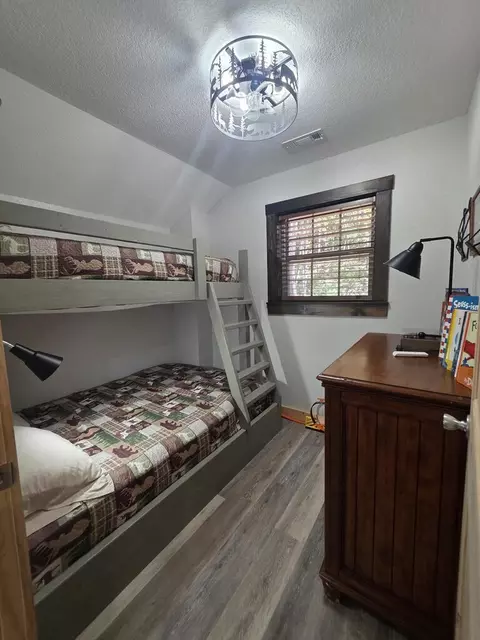 Bedroom - 690 Hiwassee Creek Est, Murphy, NC 28906 photo 3 of 3