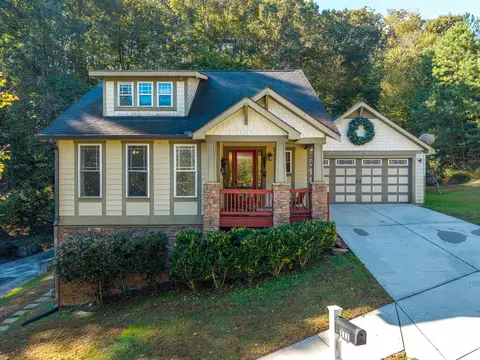 111 Summit View Dr, Ellijay, GA 30540