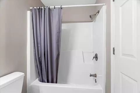 Bath - Undisclosed, Calhoun, GA 30701 photo 2 of 2