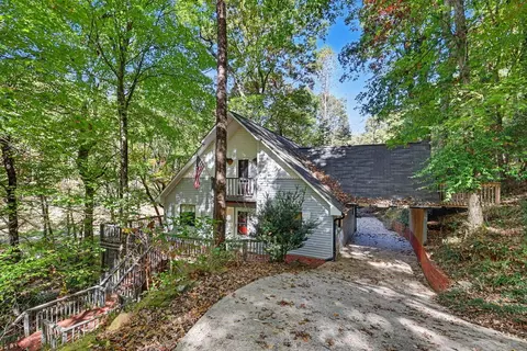 3195 Creekview Rd, Hiawassee, GA 30546