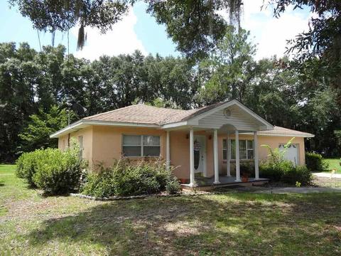 129 E Center St, Perry, FL 32348 photo 2