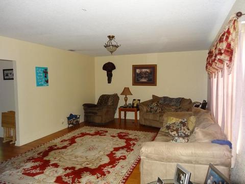 129 E Center St, Perry, FL 32348 photo 6