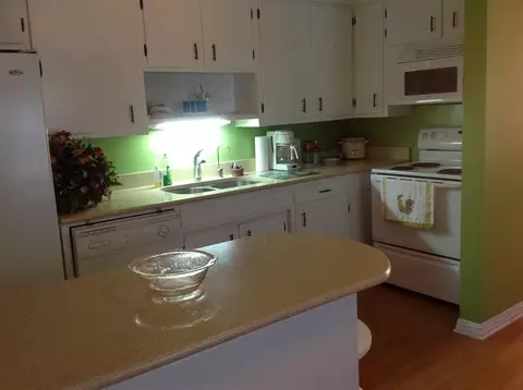 604 W Main St, Perry, FL 32347 photo 10
