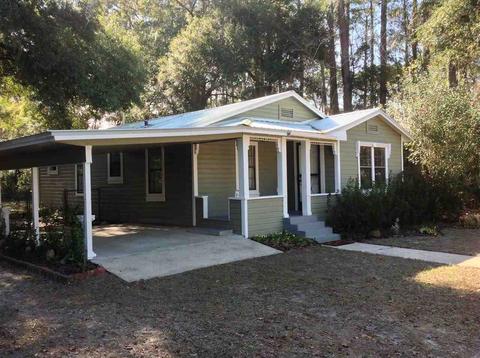 303 W Cedar St, Perry, FL 32347 photo 1