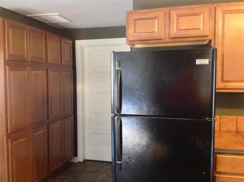 303 W Cedar St, Perry, FL 32347 photo 4