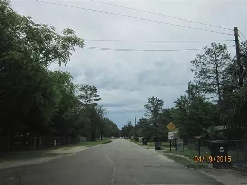 103 El Pasado St, Perry, FL 32347 photo 2