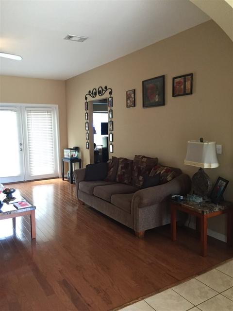 93 Sand Pine Cir, Midway, FL 32343 photo 3