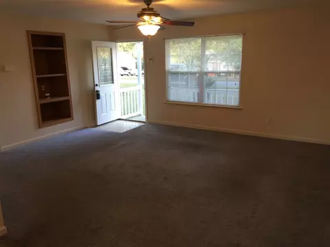 58 Vencent Dr, Midway, FL 32333 photo 4