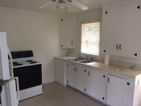 515 E Layfayette St, Perry, FL 32347 photo 5