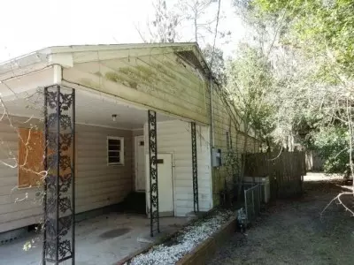 1221 N Parkview St, Perry, FL 32347 photo 3