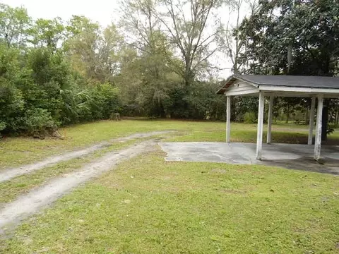 1181 Pinecrest St, Perry, FL 32347 photo 4