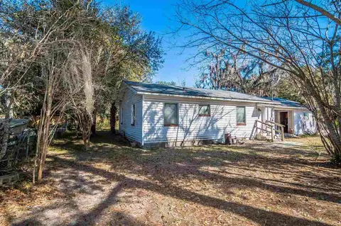813 E Drew St, Perry, FL 32348 photo 4