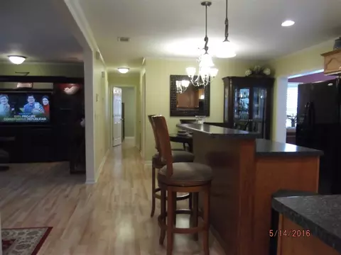 818 E Cherry St, Perry, FL 32347 photo 7