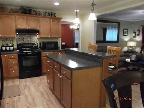 818 E Cherry St, Perry, FL 32347 photo 6
