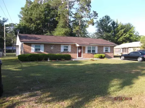 818 E Cherry St, Perry, FL 32347 photo 1