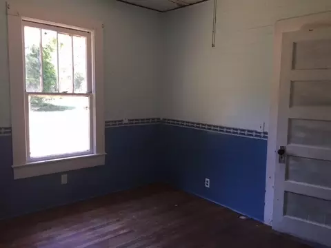 36 E 8th St, Greensboro, FL 32330 photo 5