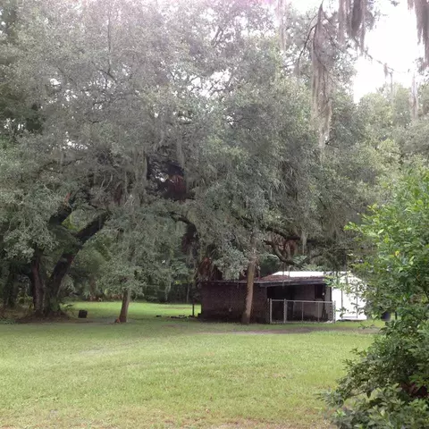 306 E Pace Dr, Perry, FL 32347 photo 4