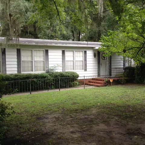 306 E Pace Dr, Perry, FL 32347 photo 1