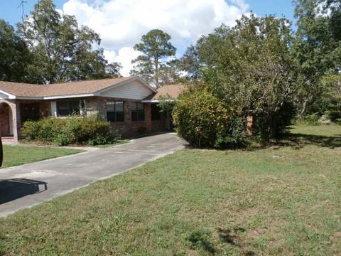 1010 E Margurite St, Perry, FL 32347 photo 6