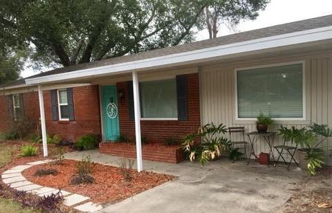 815 E Cherry St, Perry, FL 32347 photo 2