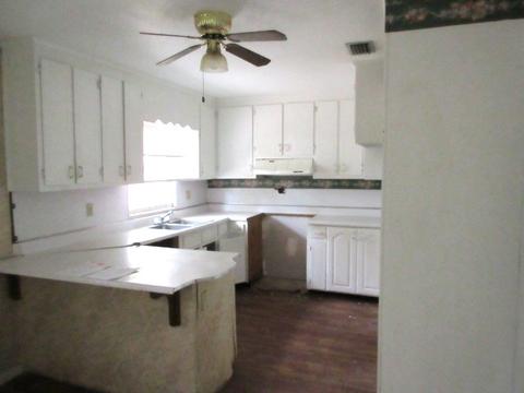 1313 Pinecrest St, Perry, FL 32347 photo 11