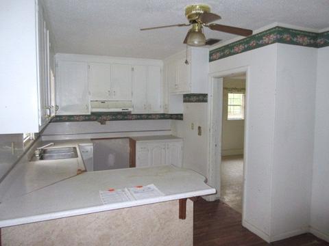 1313 Pinecrest St, Perry, FL 32347 photo 13