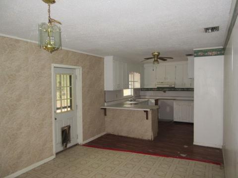1313 Pinecrest St, Perry, FL 32347 photo 10