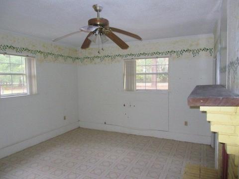 1313 Pinecrest St, Perry, FL 32347 photo 16