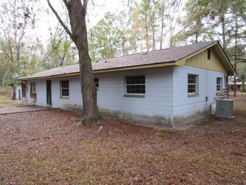 1313 Pinecrest St, Perry, FL 32347 photo 4