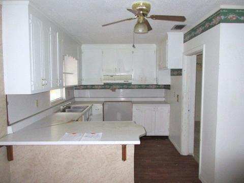1313 Pinecrest St, Perry, FL 32347 photo 12