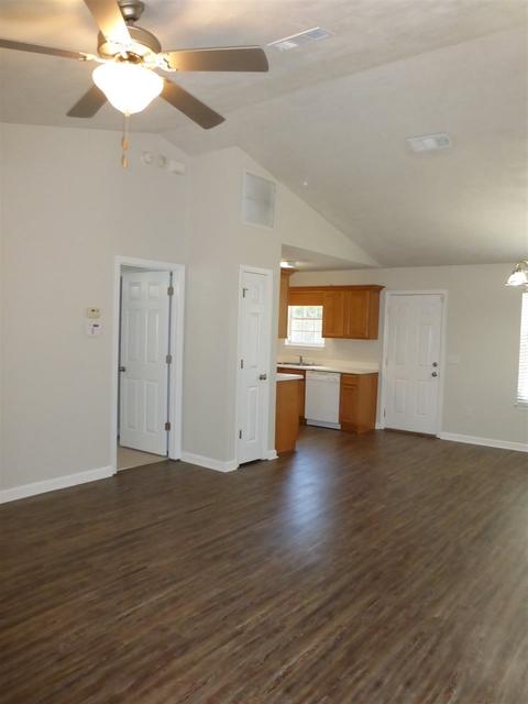 222 Sand Pine Cir, Midway, FL 32343 photo 3