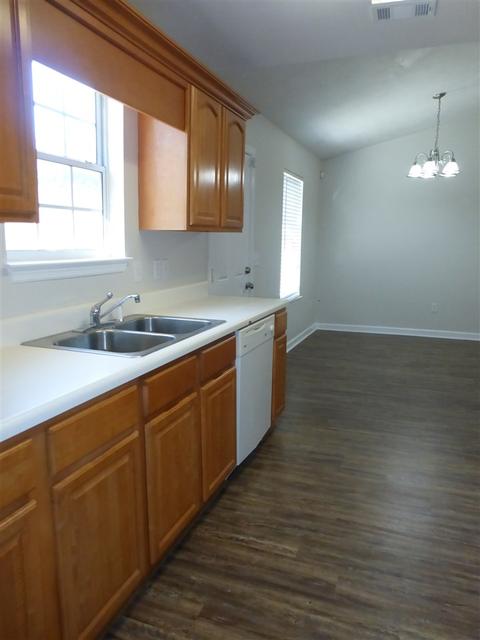 222 Sand Pine Cir, Midway, FL 32343 photo 9