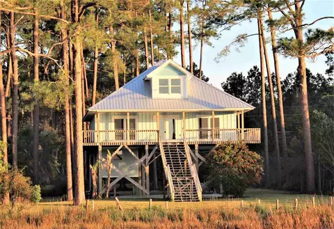 2872 Hwy 98 E Hwy, Carrabelle, FL 32322 photo 3