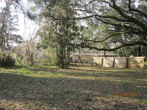 205 Cypress St, Perry, FL 32348 photo 4